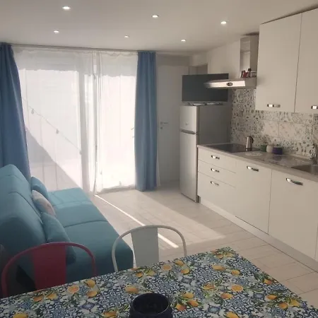 Donna Beatrice Amare House * ドンナルカタ